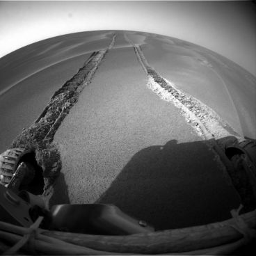 Vorderr�der aufgenommen durch die vordere Navigationskamera